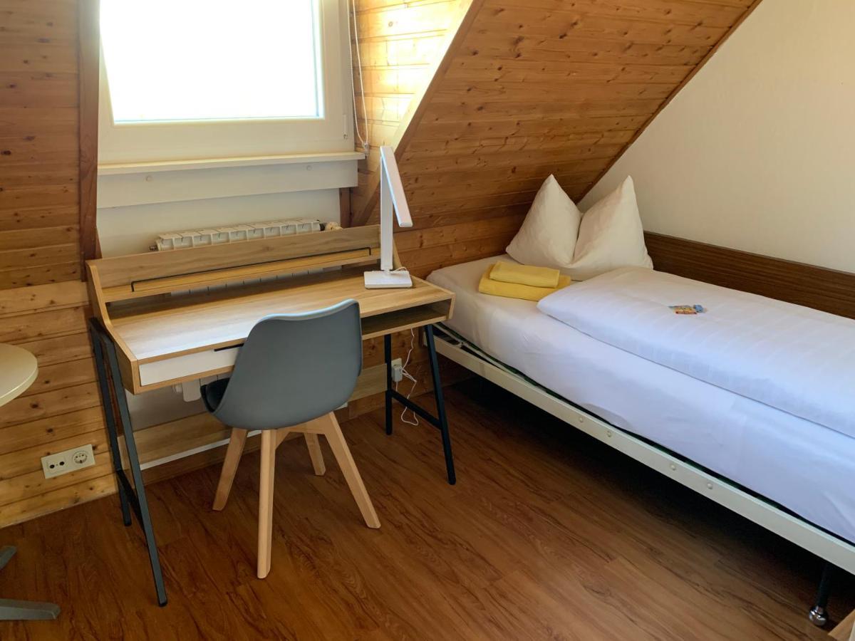 Gaestehaus An Der Rheinbruecke Guest house Altlussheim